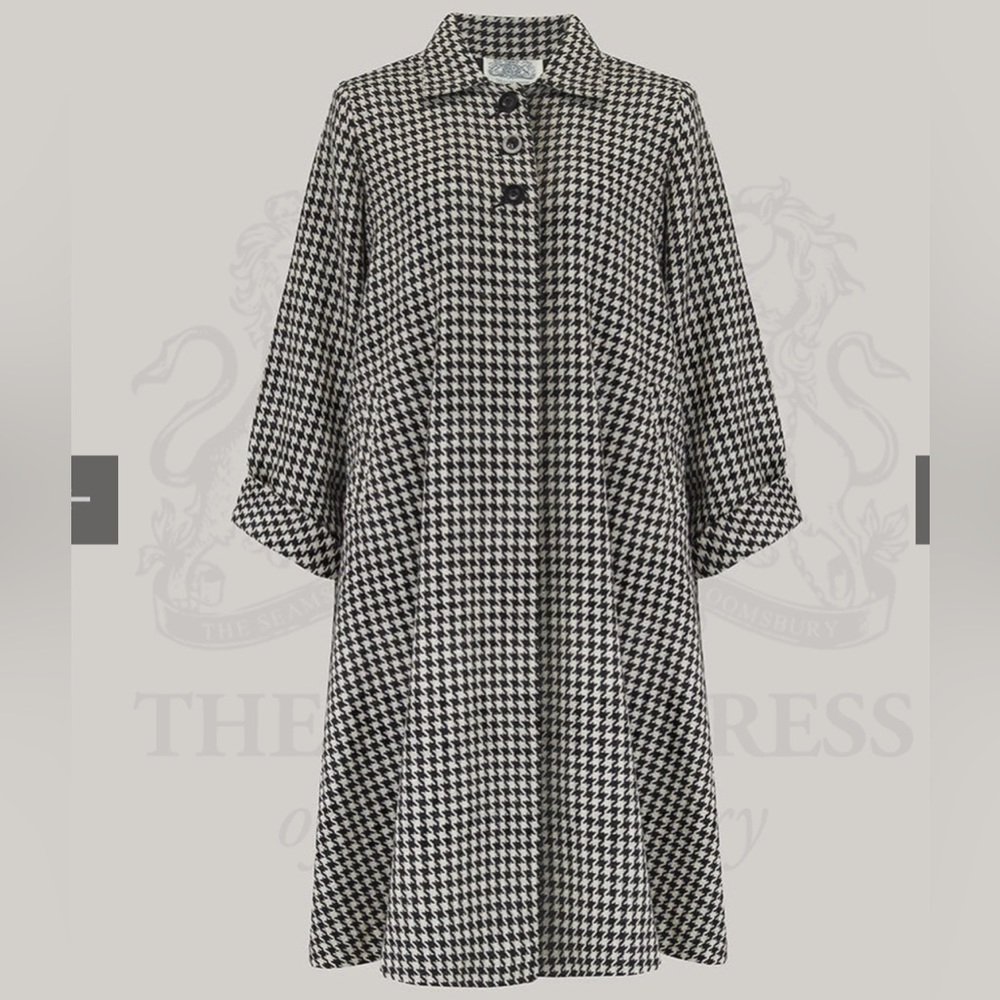 43" Swing Coat in Houndstooth by The Seamstress of Bloomsbury - Picture 4 of 5